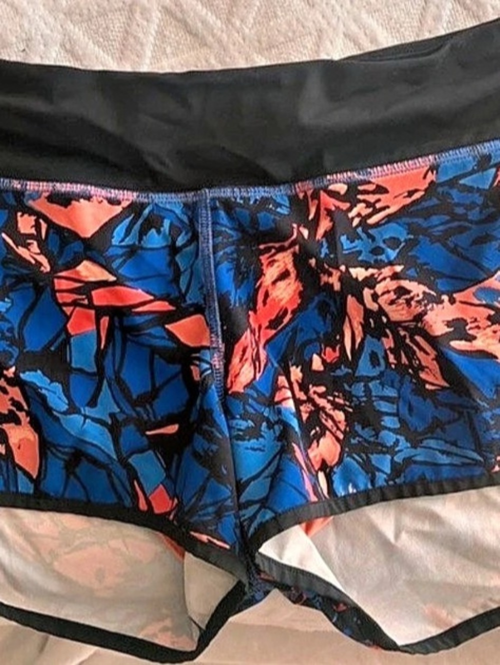 lululemon Run Times Shorts Abstract Athletic Shorts in Blue & Coral Size 8